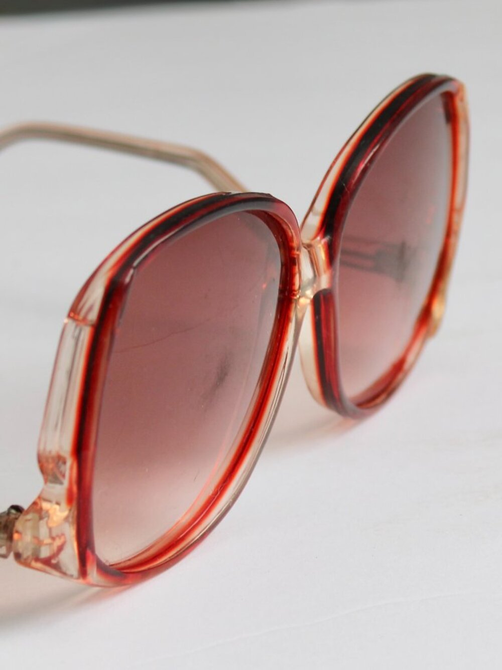 Vintage 70s 80s Wave Legs Red Large Round Frames Women's Sunglasses - Picture 6 of 8